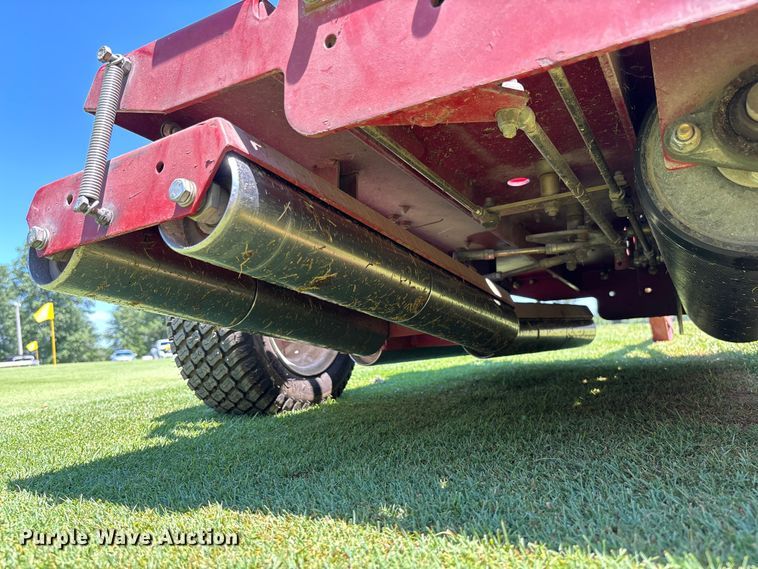 image for item FC1850 2013 Toro Greenspro 1200 greens roller