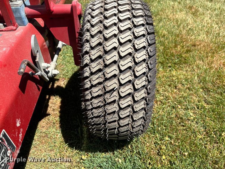 image for item FC1850 2013 Toro Greenspro 1200 greens roller