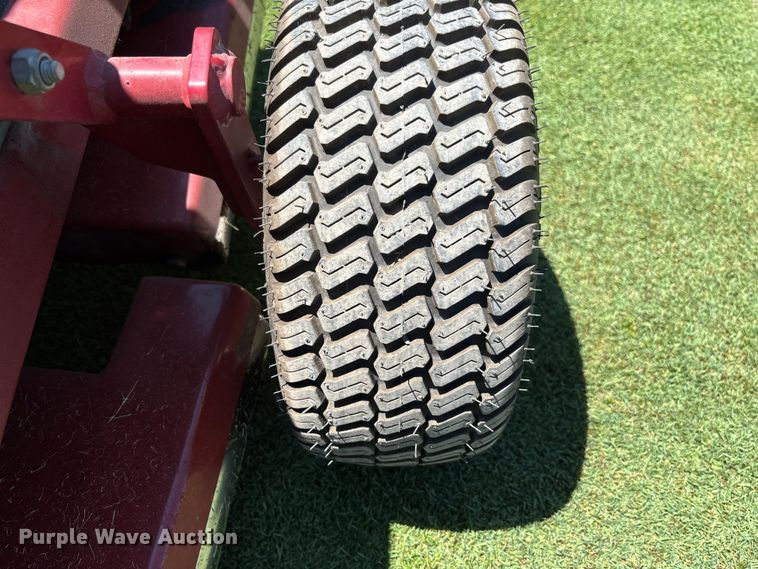 image for item FC1850 2013 Toro Greenspro 1200 greens roller