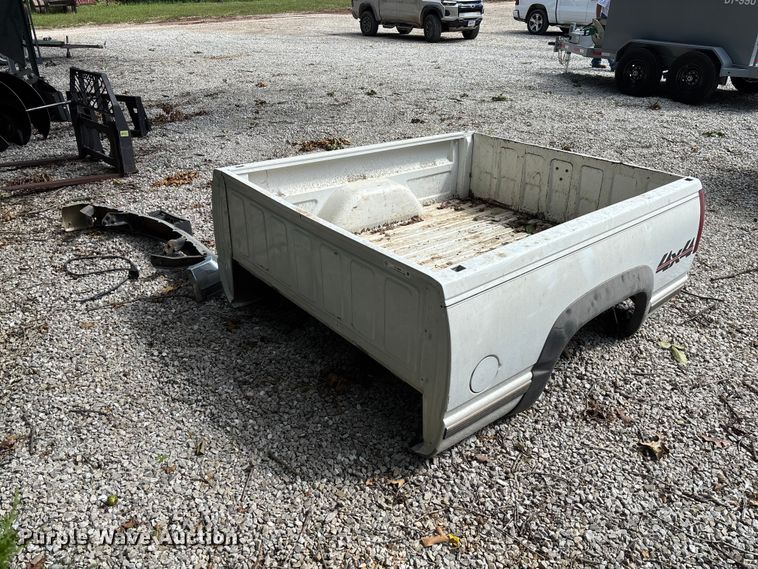 Chevrolet pickup bed