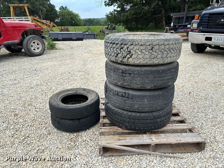 image for item FC1924 (6) tires