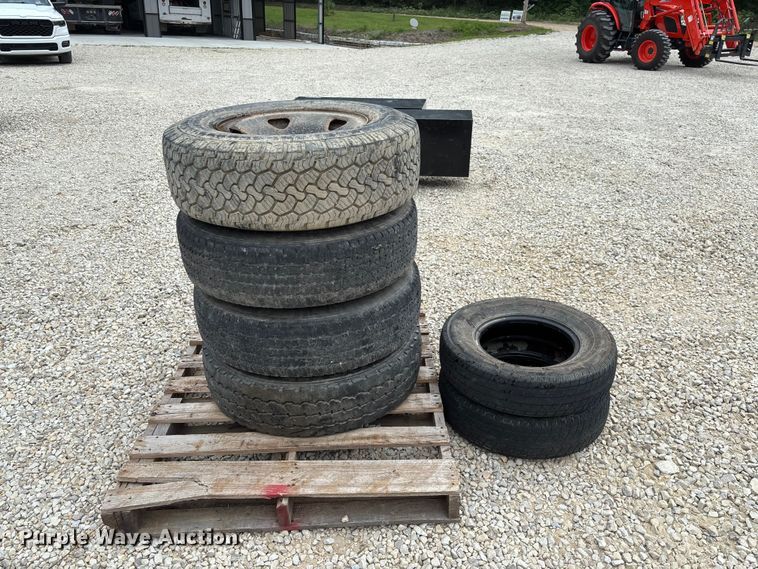 image for item FC1924 (6) tires