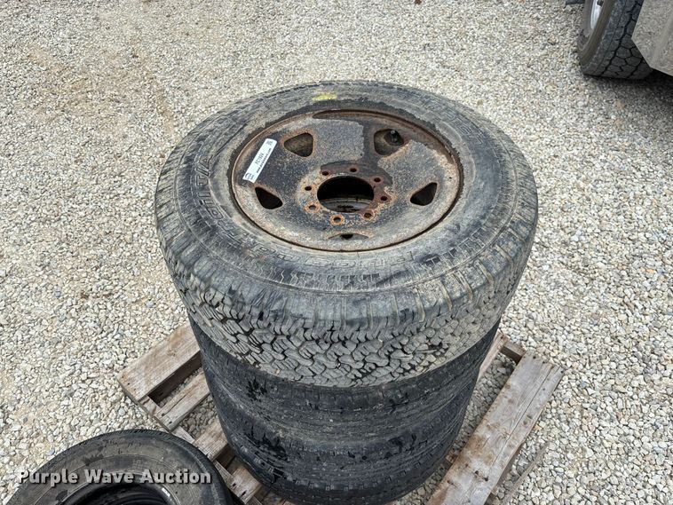 image for item FC1924 (6) tires