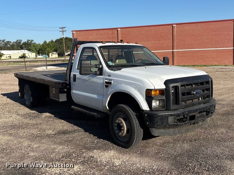 image for item FC2501 2008 Ford F450 flatbed truck