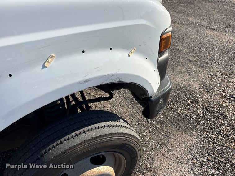 image for item FC2501 2008 Ford F450 flatbed truck