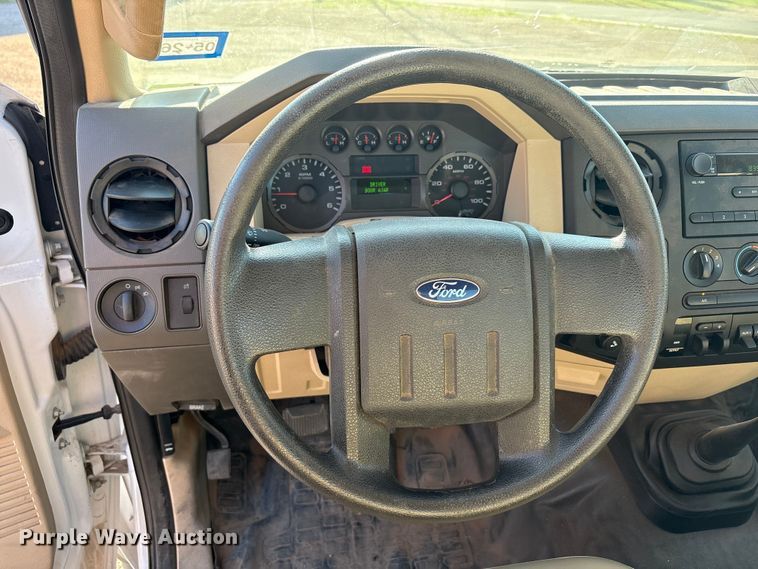 image for item FC2501 2008 Ford F450 flatbed truck