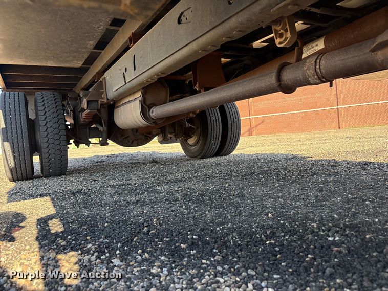 image for item FC2501 2008 Ford F450 flatbed truck