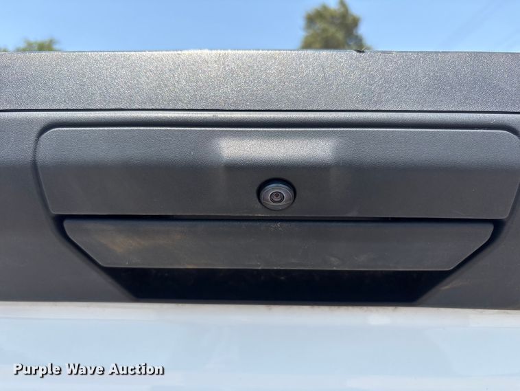 image for item FC2511 2023 Ford F250 Super Duty Crew Cab pickup truck