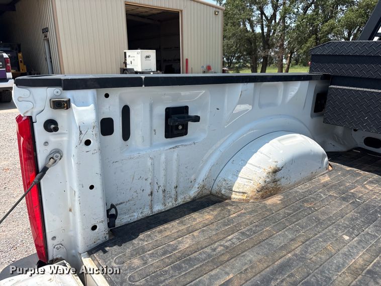 image for item FC2511 2023 Ford F250 Super Duty Crew Cab pickup truck
