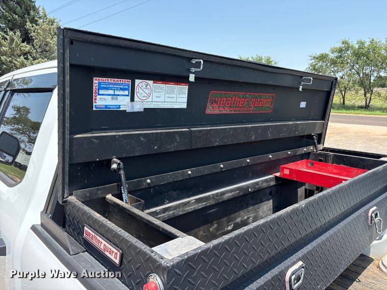 image for item FC2511 2023 Ford F250 Super Duty Crew Cab pickup truck