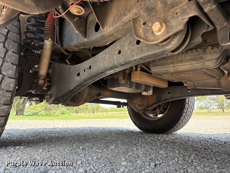 image for item FC2511 2023 Ford F250 Super Duty Crew Cab pickup truck