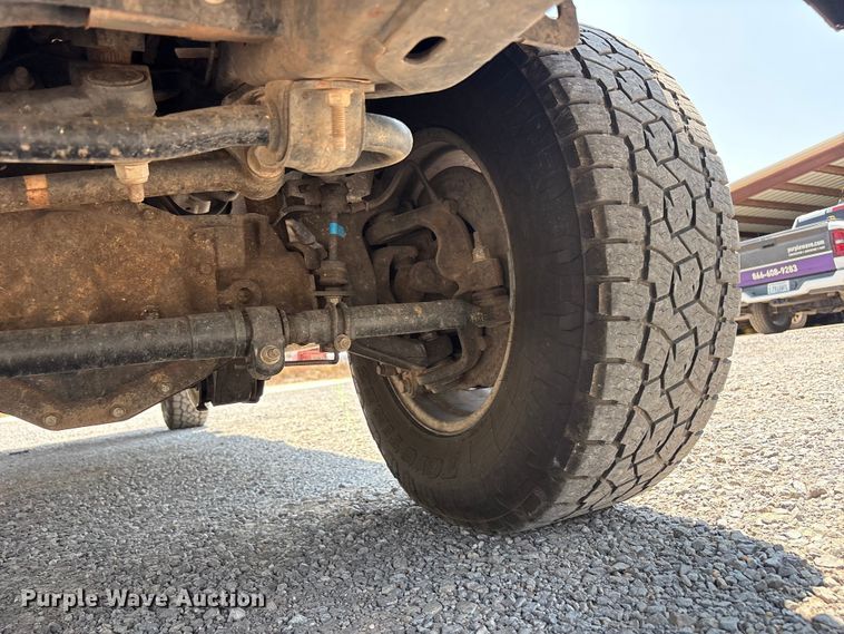 image for item FC2511 2023 Ford F250 Super Duty Crew Cab pickup truck