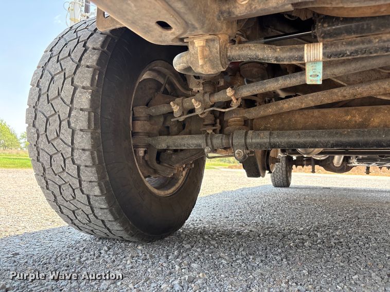 image for item FC2511 2023 Ford F250 Super Duty Crew Cab pickup truck