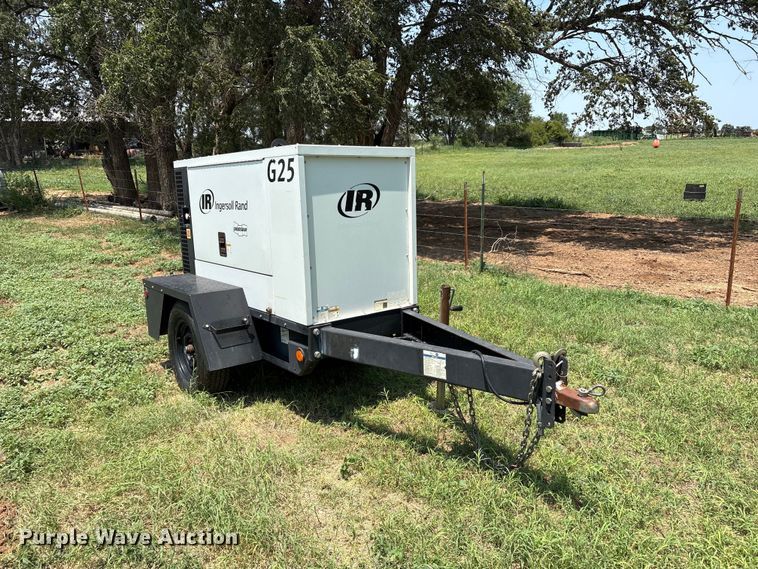 image for item FC2512 2011 Ingersoll Rand G25 generator