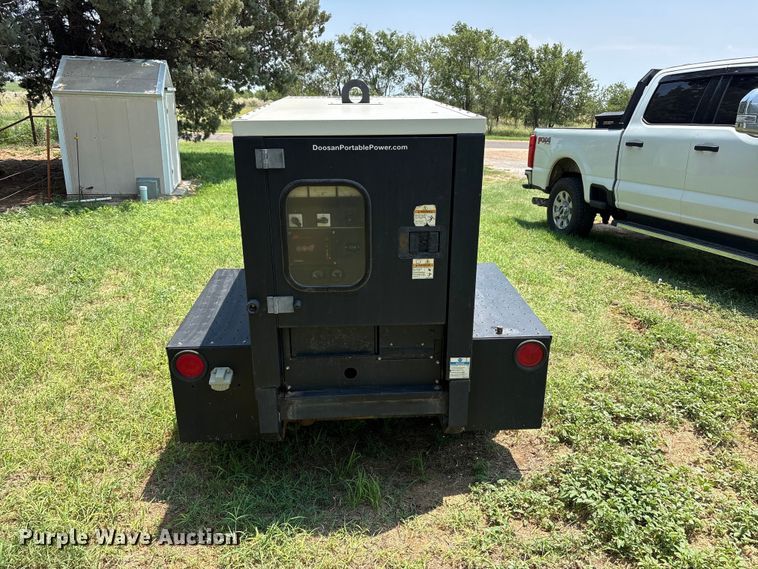 image for item FC2512 2011 Ingersoll Rand G25 generator