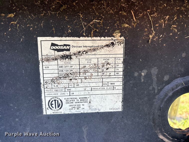 image for item FC2512 2011 Ingersoll Rand G25 generator