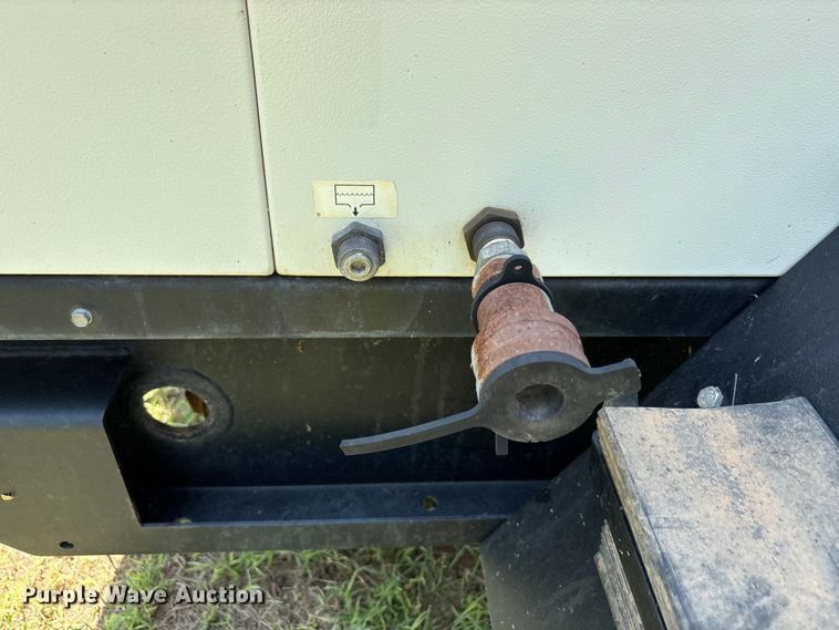 image for item FC2512 2011 Ingersoll Rand G25 generator