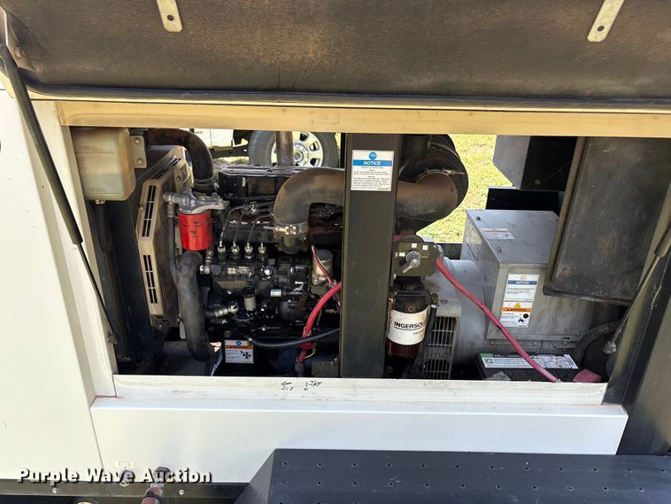 image for item FC2512 2011 Ingersoll Rand G25 generator