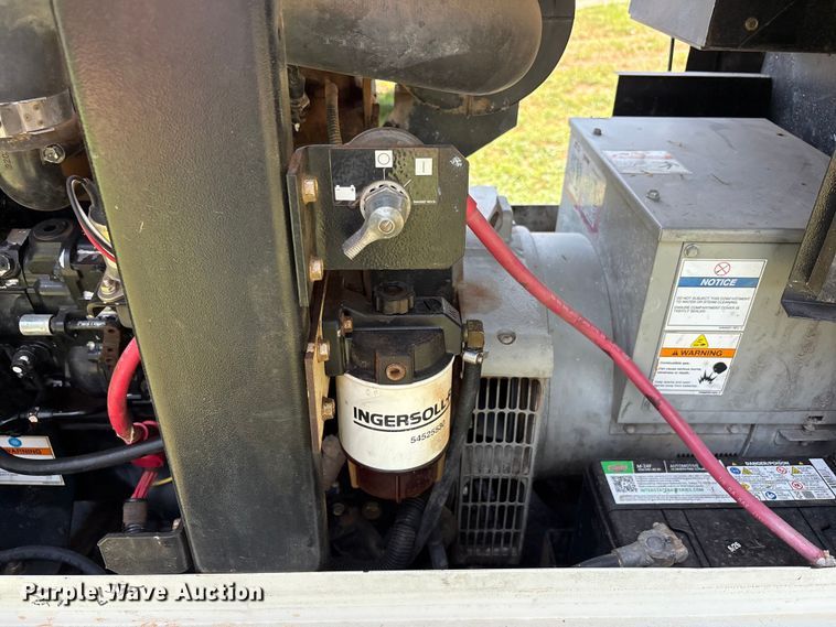 image for item FC2512 2011 Ingersoll Rand G25 generator