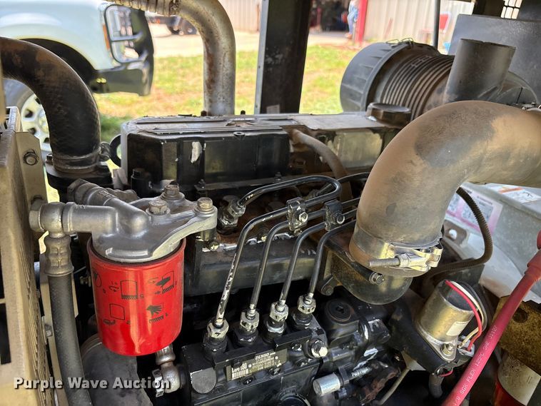 image for item FC2512 2011 Ingersoll Rand G25 generator