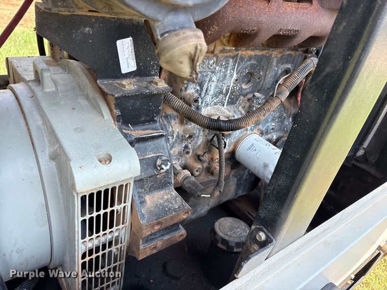 image for item FC2512 2011 Ingersoll Rand G25 generator