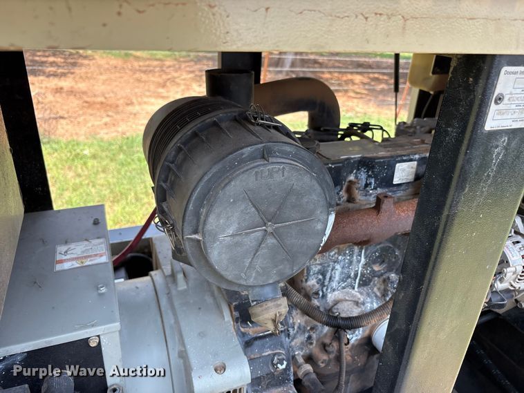 image for item FC2512 2011 Ingersoll Rand G25 generator