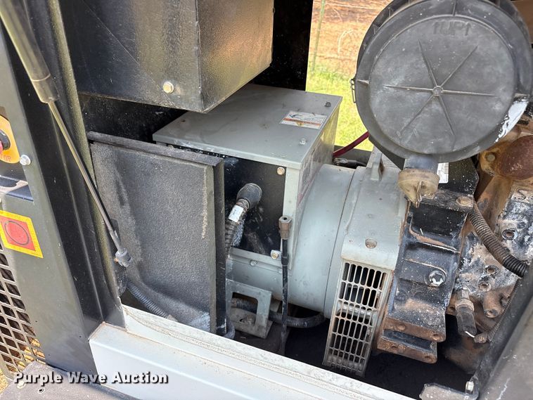 image for item FC2512 2011 Ingersoll Rand G25 generator