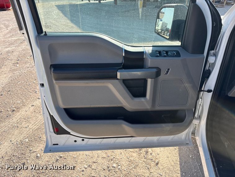 image for item FC2513 2018 Ford F150 Ext. Cab pickup truck