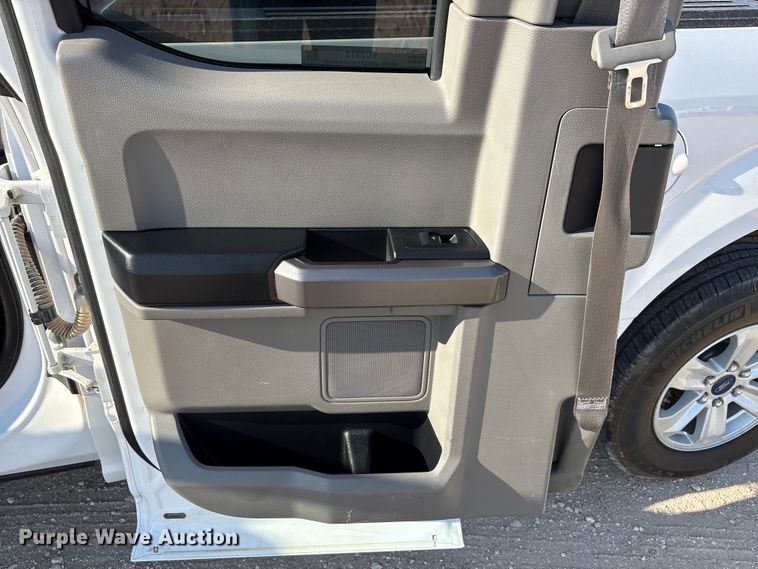 image for item FC2513 2018 Ford F150 Ext. Cab pickup truck