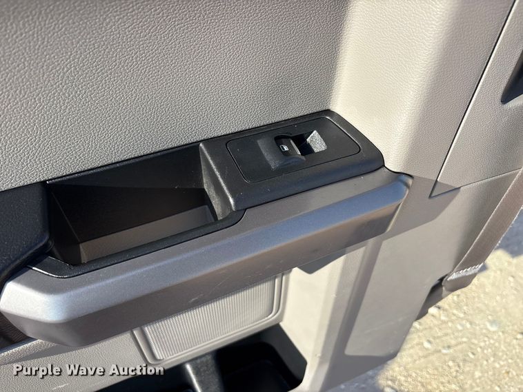 image for item FC2513 2018 Ford F150 Ext. Cab pickup truck
