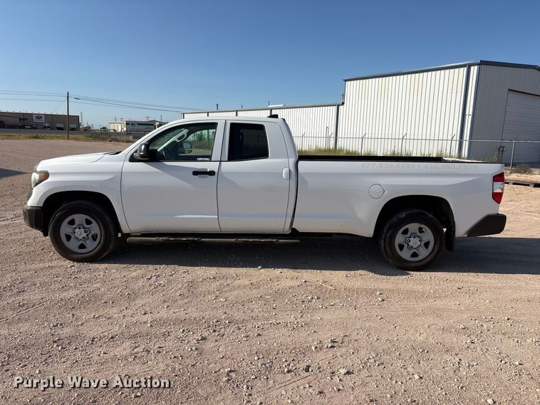 image for item FC2514 2020 Toyota Tundra Ext. Cab pickup truck