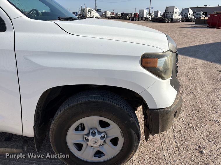 image for item FC2514 2020 Toyota Tundra Ext. Cab pickup truck