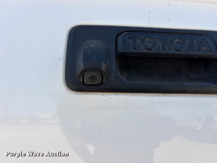 image for item FC2514 2020 Toyota Tundra Ext. Cab pickup truck
