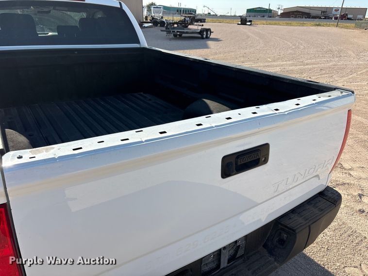 image for item FC2514 2020 Toyota Tundra Ext. Cab pickup truck