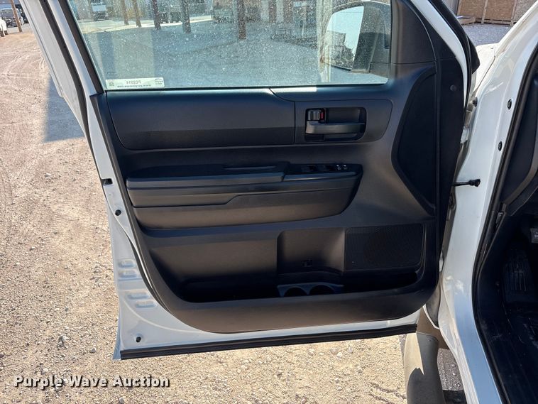 image for item FC2514 2020 Toyota Tundra Ext. Cab pickup truck