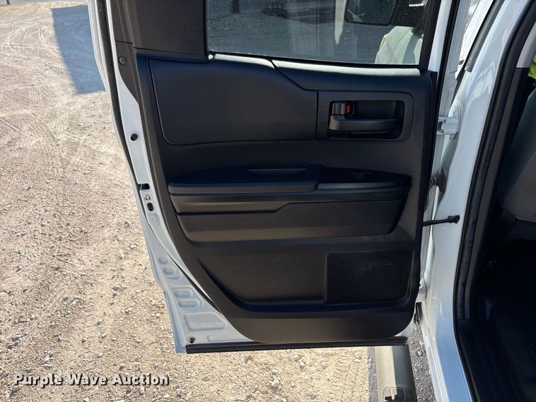 image for item FC2514 2020 Toyota Tundra Ext. Cab pickup truck