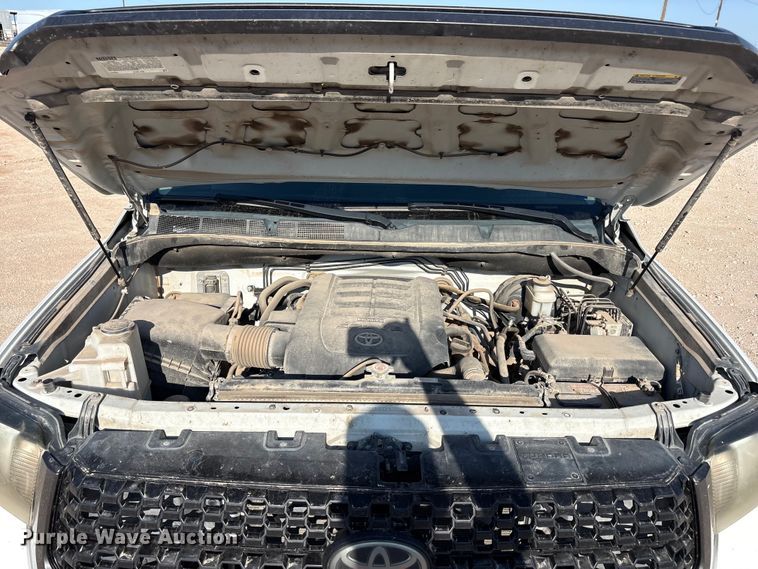 image for item FC2514 2020 Toyota Tundra Ext. Cab pickup truck