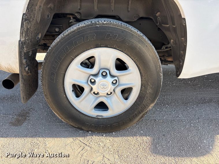 image for item FC2514 2020 Toyota Tundra Ext. Cab pickup truck