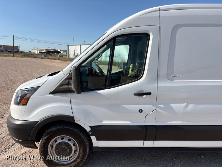 image for item FC2515 2019 Ford Transit van