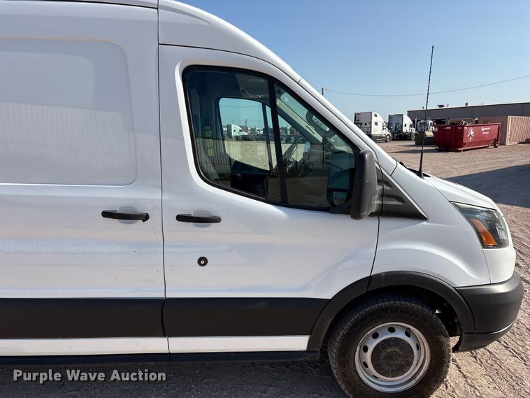 image for item FC2515 2019 Ford Transit van