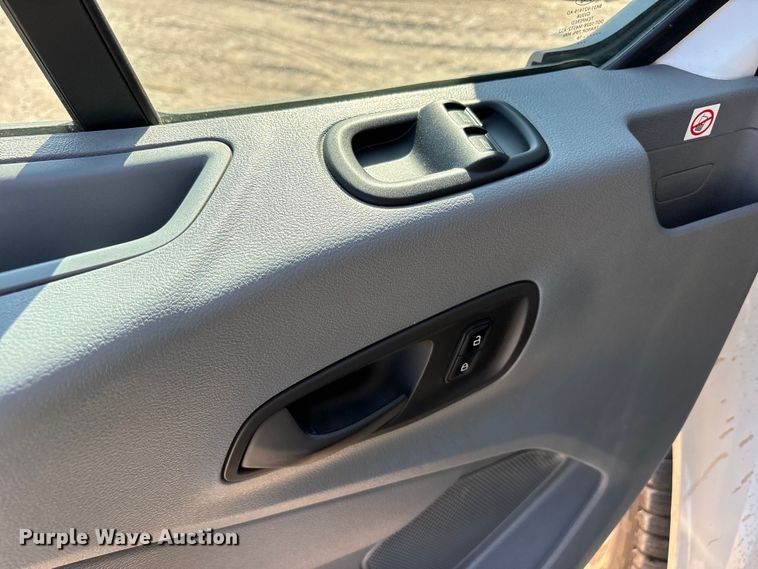 image for item FC2515 2019 Ford Transit van