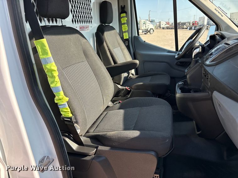 image for item FC2515 2019 Ford Transit van