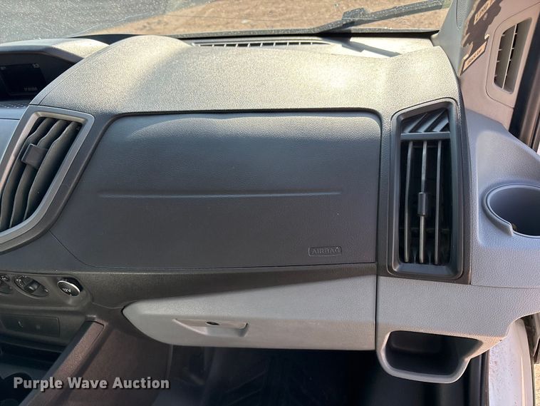 image for item FC2515 2019 Ford Transit van