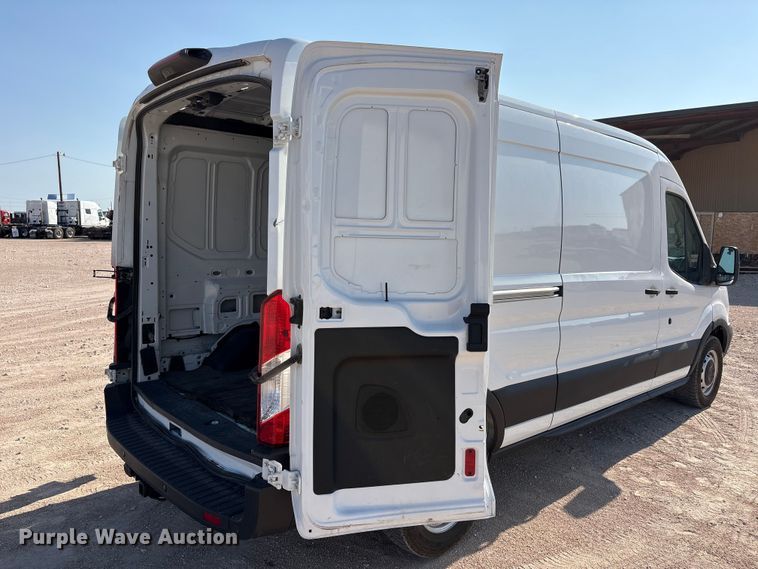 image for item FC2515 2019 Ford Transit van