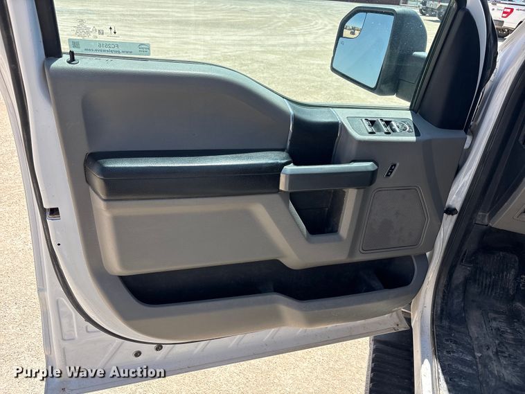image for item FC2516 2018 Ford F150 Crew Cab pickup truck