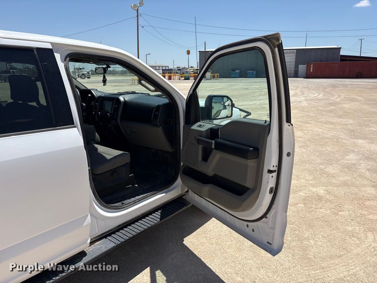 image for item FC2516 2018 Ford F150 Crew Cab pickup truck