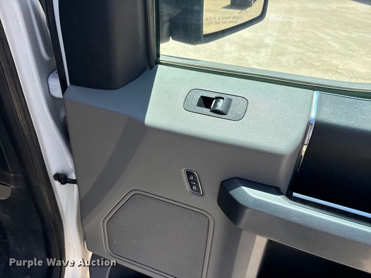image for item FC2516 2018 Ford F150 Crew Cab pickup truck