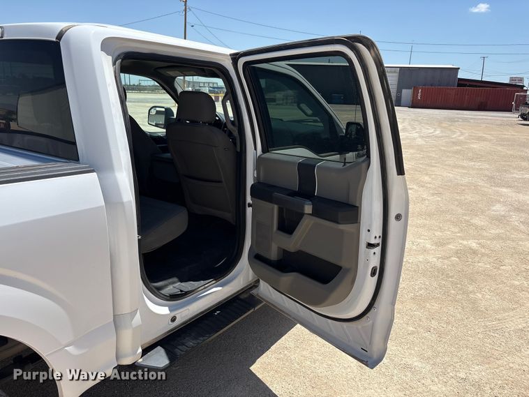 image for item FC2516 2018 Ford F150 Crew Cab pickup truck