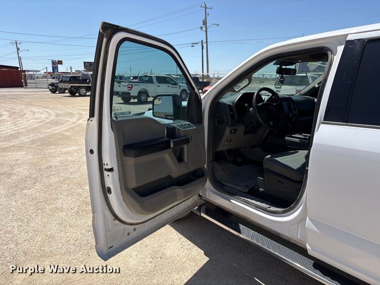 image for item FC2517 2020 Ford F150 Crew Cab pickup truck