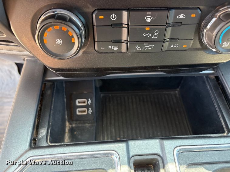 image for item FC2517 2020 Ford F150 Crew Cab pickup truck